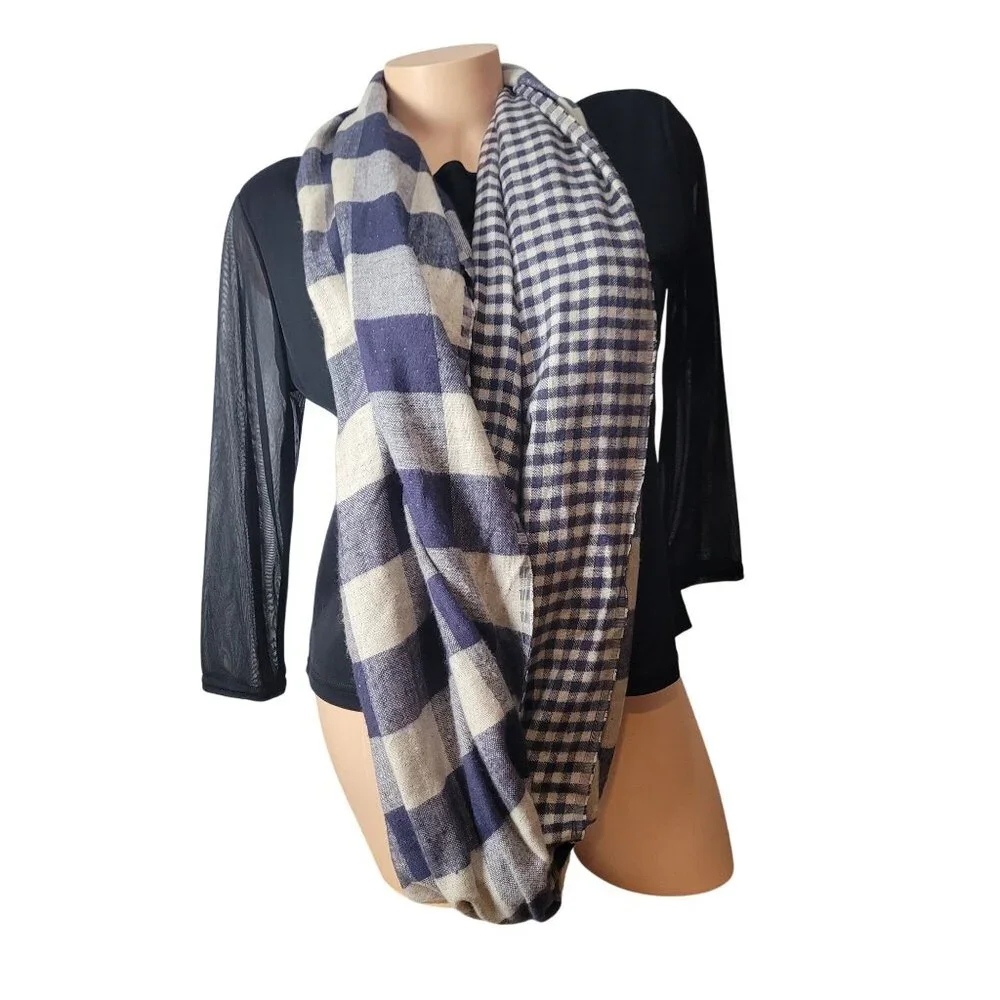 Ann Taylor Loft Blue & Beige Plaid Infinity Scarf Soft straddles comfort and chi